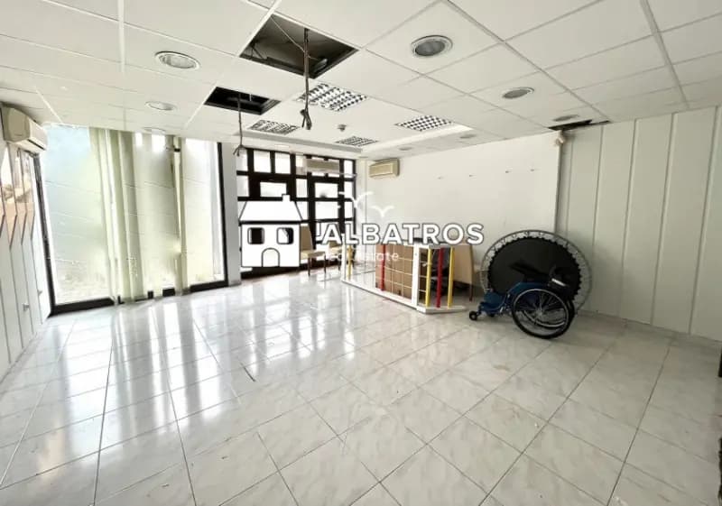 Prodaje se poslovni prostor od 171m² u centru Bara