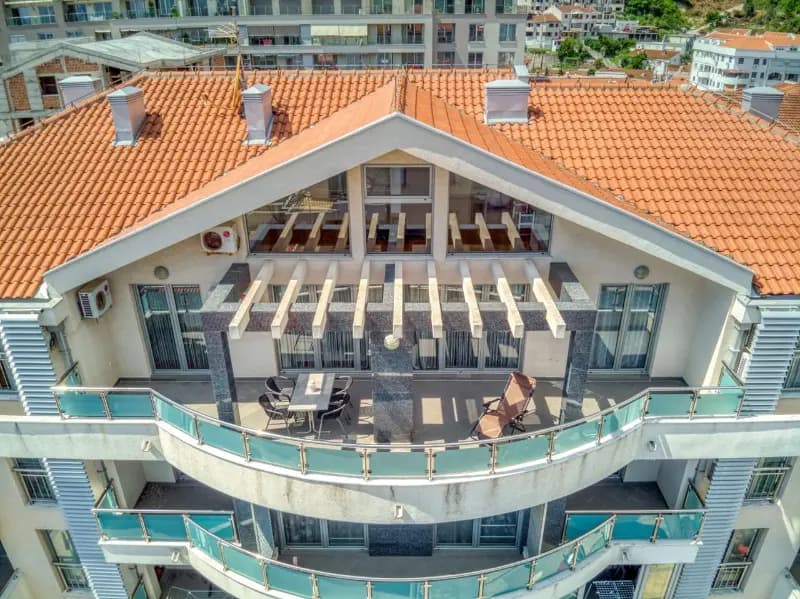 Продаж, 5-кімнатний пентхаус, 188м², Будва