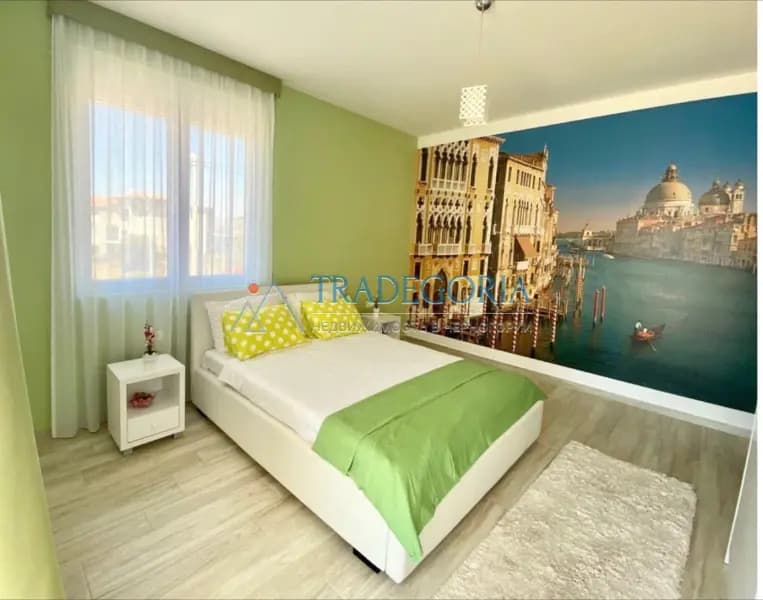 Spacious two-bedroom apartment on the first line, in a complex with a pool and a beautiful sea view in Dobre Vode.
