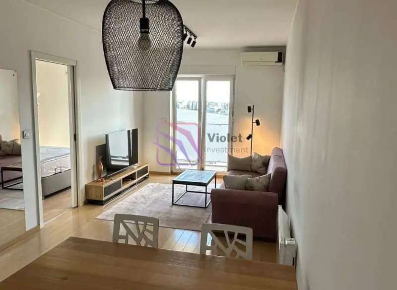 Verkauf, Einzimmerwohnung, 44m², City Kvart, Podgorica