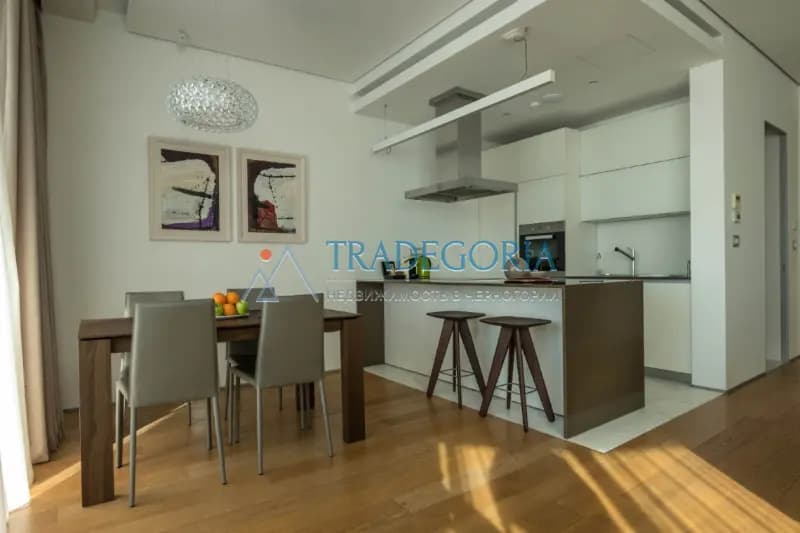 Verkauf einer Luxusvilla in einer Eliteanlage in Budva, Halbinsel Zavala. - 1.020.000 Euro