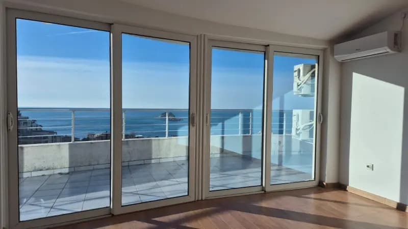 Prodaja, trosoban Stan, 169m², Petrovac na Moru, Budva