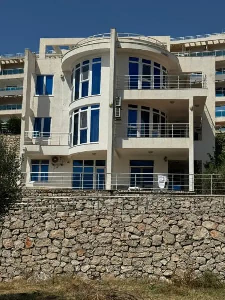 Satılık, villa, 306m², Dobra Voda, Bar
