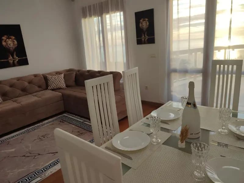 Prodaja, dvosoban stan, 97m², Dobra Voda, Bar