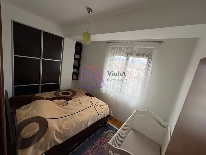Продаж, трикімнатна квартира, 86м², Старий Аеродром, Подгориця