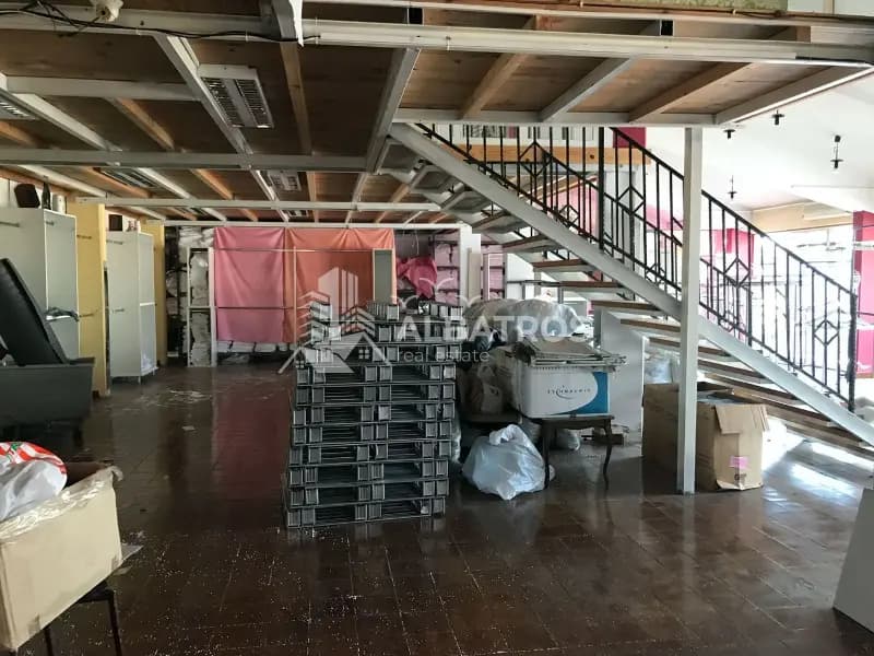 Rental of 650m² commercial space in Bar near Port of Bar