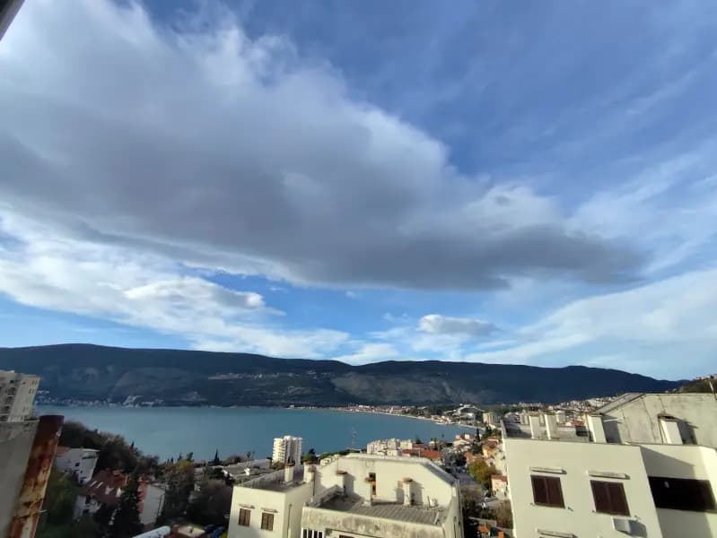 Topla-2, Herceg Novi'de bir odalı daire