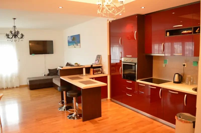 Prodaja, garsonjera, 75m², Rafailovići, Budva