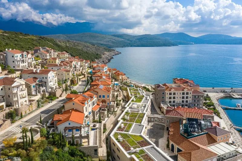 Продаж, трикімнатна квартира, 114м², Тіват