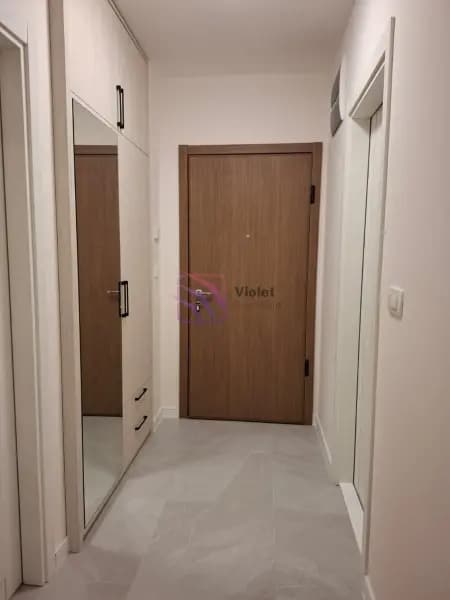 Izdavanje, jednosoban stan, 49m², Central Point, Podgorica