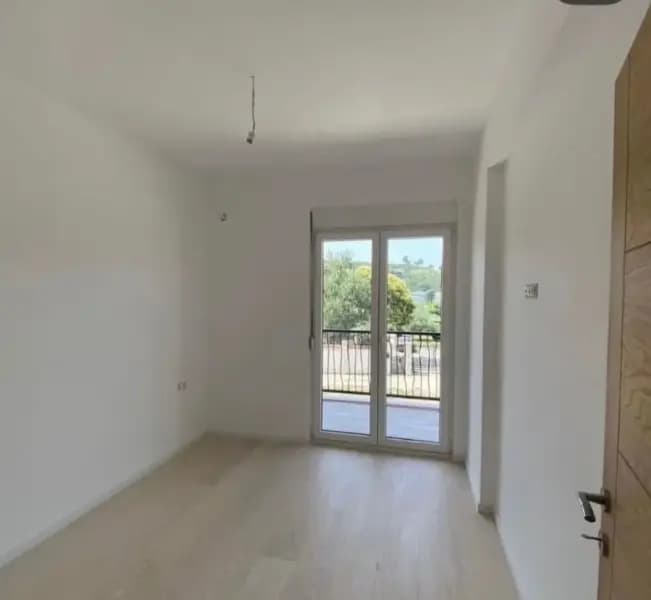 Satılık, iki odalı daire, 73m², Krivi Most, Podgorica