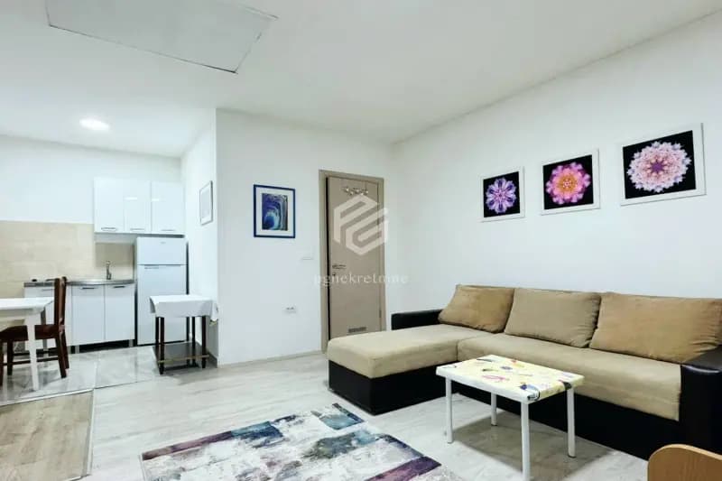 Studio apartment 33m2 + garden, Old Airport – Podgorica