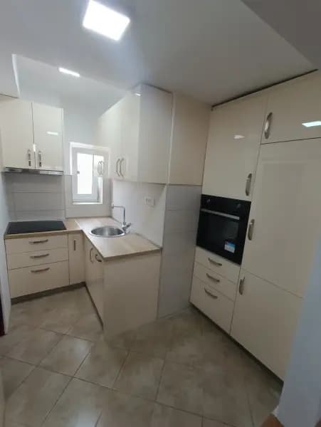 Оренда, двокімнатна квартира, 58м², Подгориця