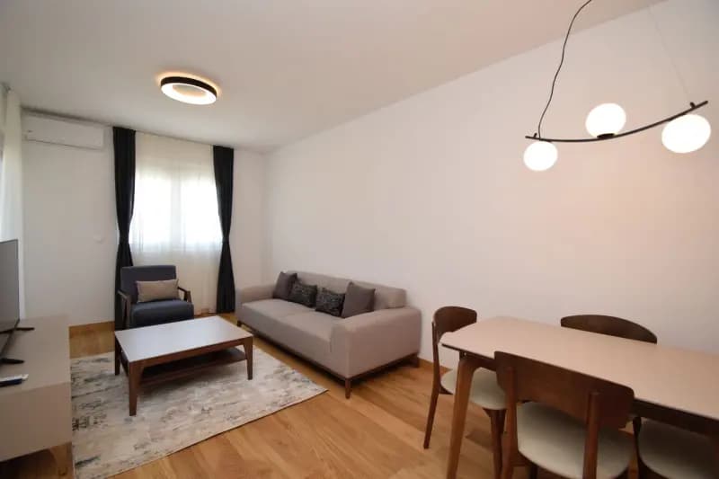 Оренда, однокімнатна квартира, 44м², New City, Подгориця