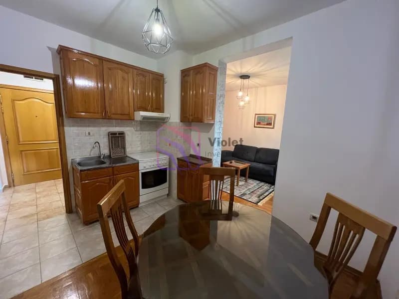 Оренда, однокімнатна квартира, 45м², Римська площа, Подгориця