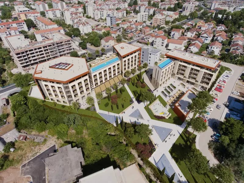 Продаж, однокімнатна квартира, 47м², Тіват