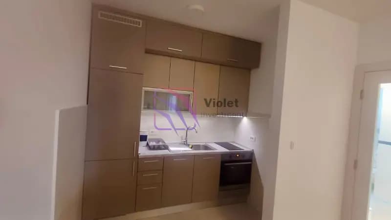 Оренда, однокімнатна квартира, 49м², Central Point, Подгориця
