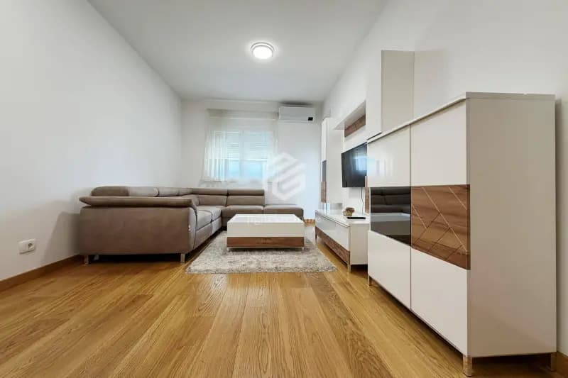 Jednosoban stan 44m2 + garaža, New city – Podgorica
