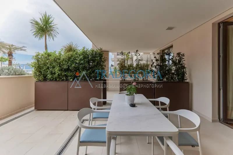 Three-bedroom apartment in Porto Montenegro