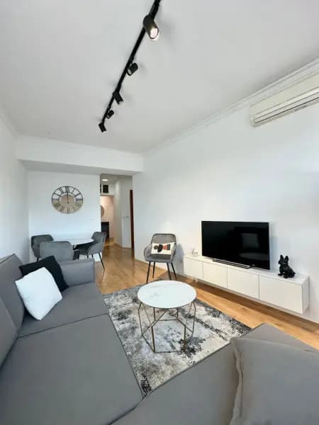 Оренда, однокімнатна квартира, 53м², Подгориця