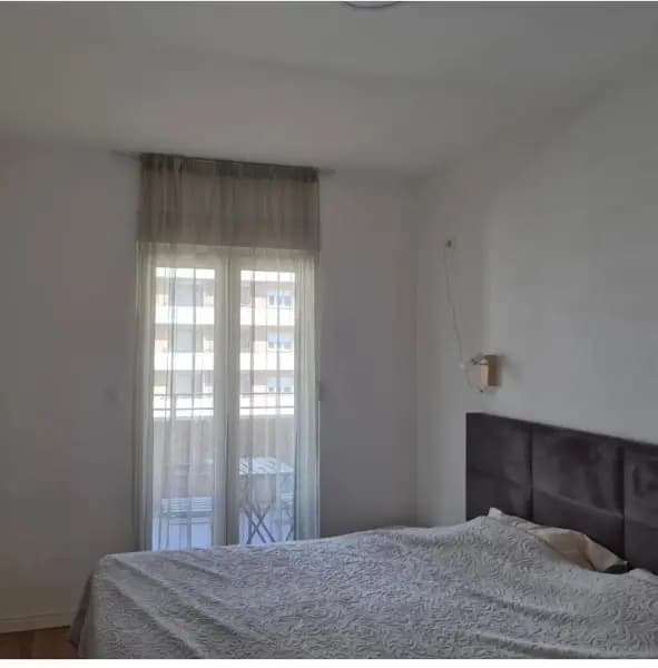 Оренда, однокімнатна квартира, 49м², Central Point, Подгориця