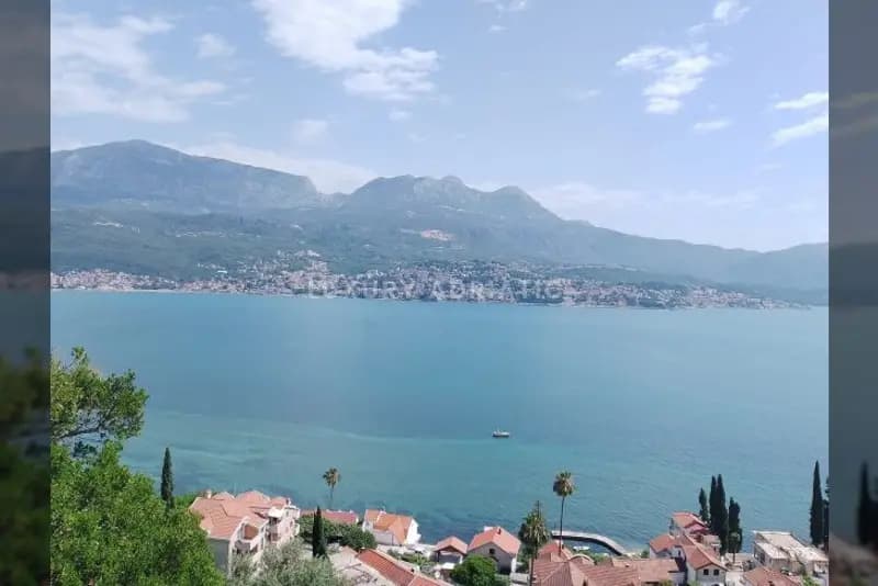 İmar edilmiş arsa 1.500 m2 – Njivice, Herceg Novi