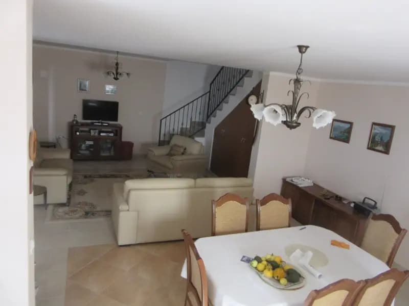 Vila u Reževićima br. 1290