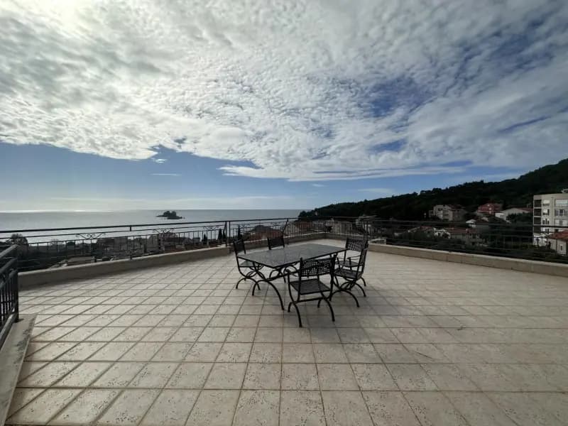 Prodaja, trosoban stan, 366m², Petrovac, Budva