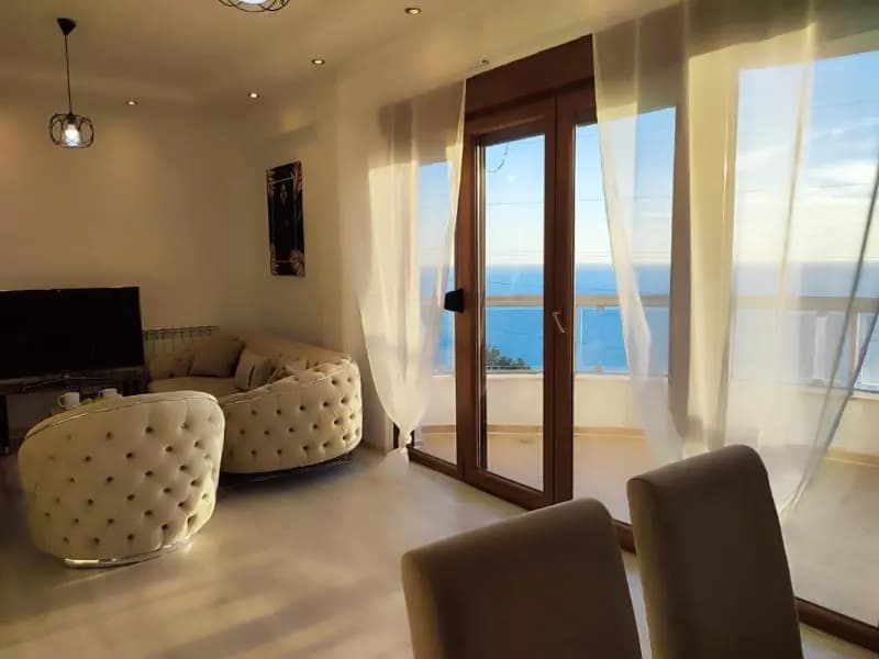 Prodaja, dvosoban stan, 102m², Dobra Voda, Bar