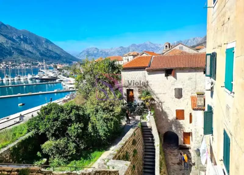 Prodaja, jednosoban stan, 42m², Old Town, Kotor