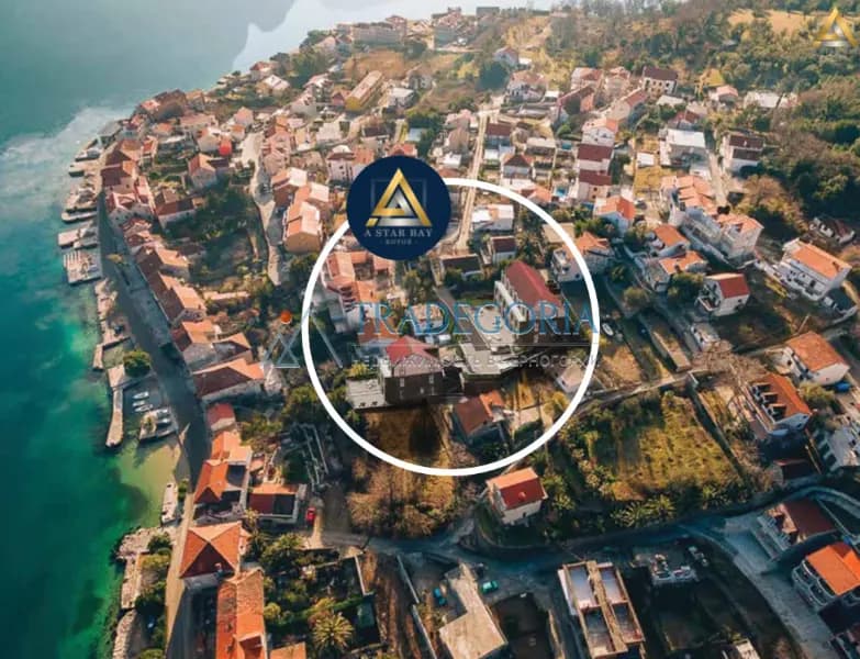 Prčanj, Boka Kotorska kompleksinde 6 daire kaldı.