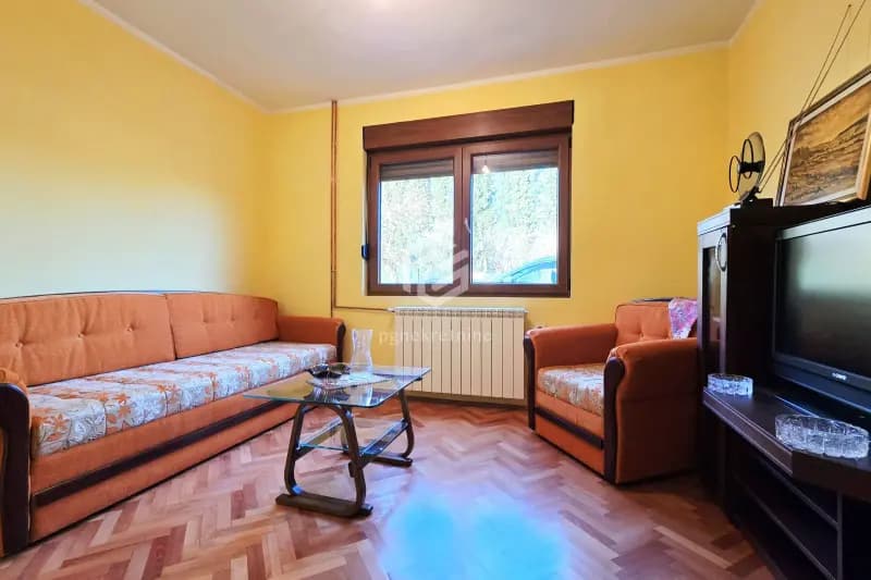 Kuća 170m2 na placu 2.300m2, Spuž – Danilovgrad