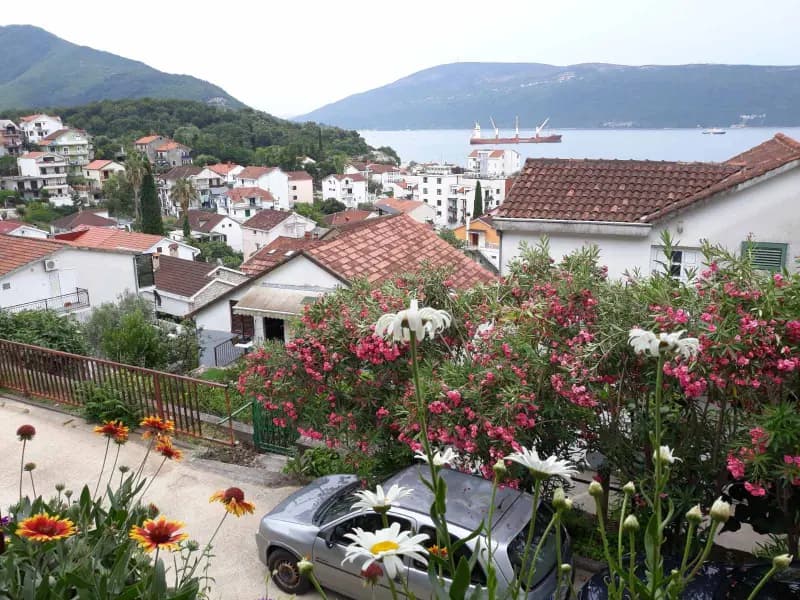 Deniz manzaralı aile evi, Meljine – Herceg Novi