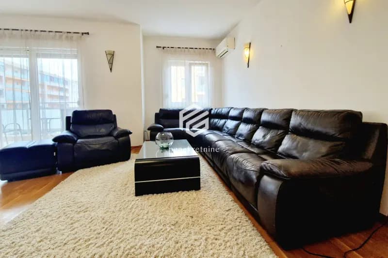 Trosoban stan 120m2, City kvart – Podgorica