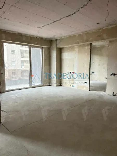 Чудова квартира в новій будівлі в Будві.