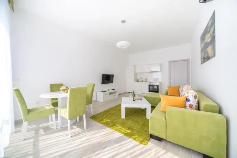 Продаж, двокімнатна квартира, 83м², Бар