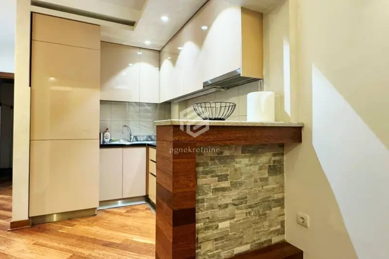 One-bedroom apartment 50m2 + parking, Krivi most – Podgorica