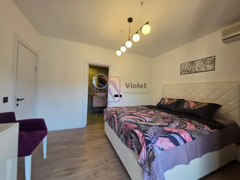 Verkauf, Dreizimmerwohnung, 107m², Bečići, Budva
