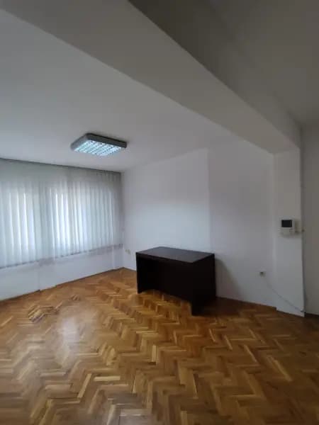 Оренда, однокімнатна квартира, 33м², Подгориця