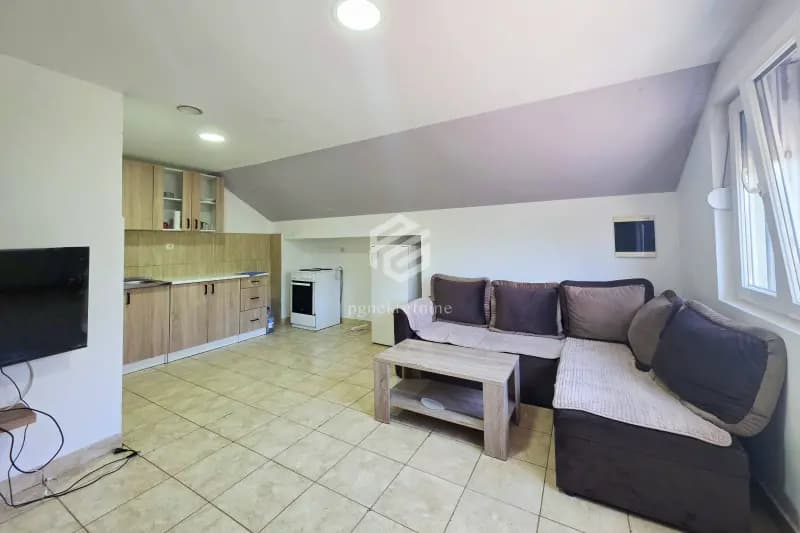 Jednosoban stan 45m2 + parking, Momišići – Podgorica
