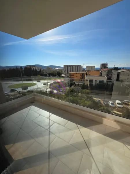 Satılık, iki odalı daire, 69m², Šušanj, Bar