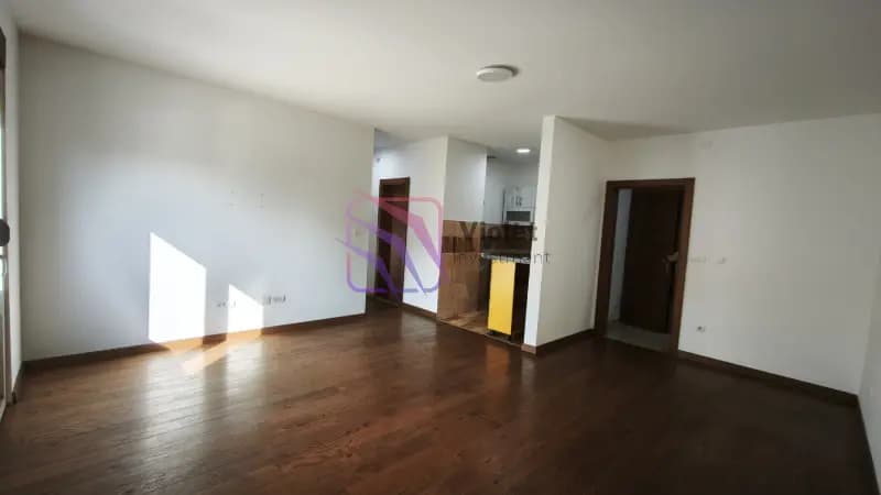 Izdavanje, dvosoban stan, 56m², City Kvart, Podgorica