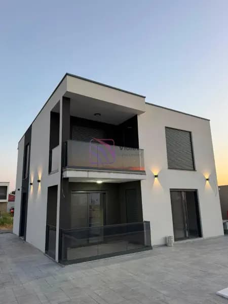 Sale, villa, 170m², Ada Bojana, Ulcinj
